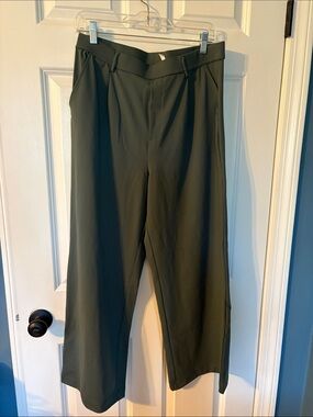 HALARA Olive Green Wide-Leg Trousers